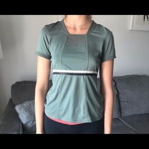 Lululemon Sage Green Womens T Shirt
